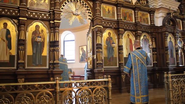 Литургия в праздник Казанской иконы Божией Матери. Мгновения смотреть онлайн