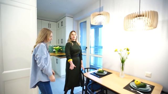 Румтур: скандинавский стиль — кухня на 2,5 метрах и желтые двери в квартире 65 кв метров