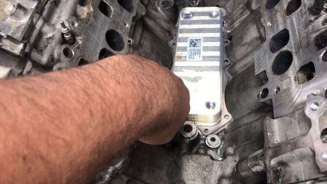 Mercedes Benz ML350 Oil Leak Repair - Mercedes Oil change смотреть онлайн