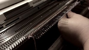Набор петель обвитием. Вязальная машина Silver reed 280. ❤️школа машинного вязания «Валерия»