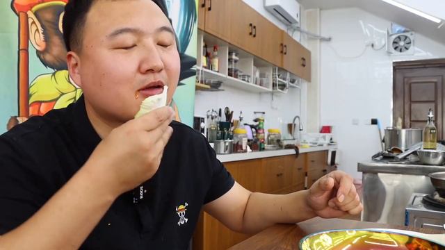 Super Easy Pressure Cooker Stewed Pig Head, Full Of Collagen, So Delicious | Mukbang смотреть онлайн