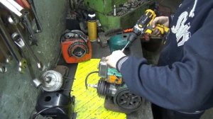 Делаем мотор бензопила "Урал" сломало шпильку карбюратора.