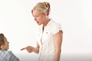 Как перестать срываться на ребенке по пустякам: простые правила