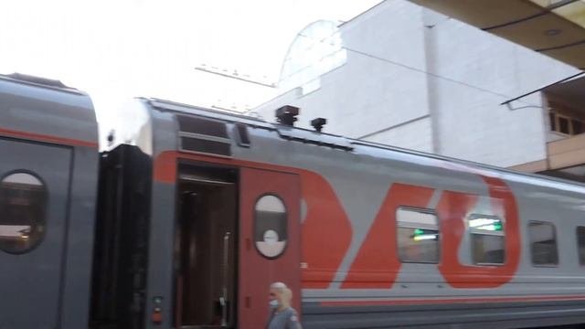 Поезд № 29 ЯНТАРЬ. На перроне ЖД вокзала Минска – 7 июля 2021, СР