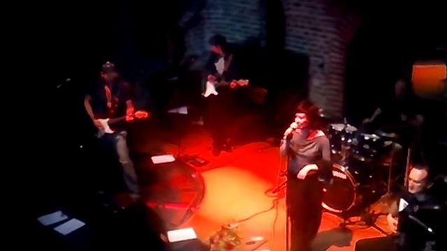 Соня Сотник - Боже храни Королеву - 05.04.13 Львов Picasso смотреть онлайн