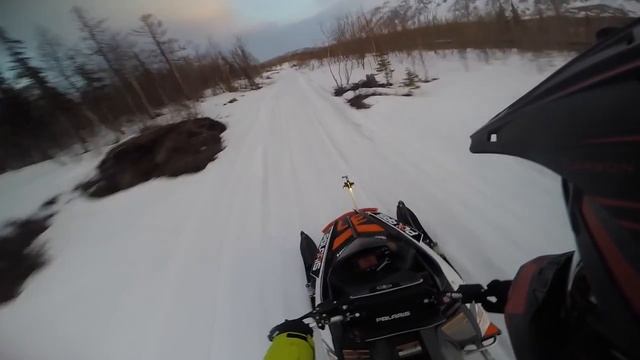 Снегоход против поезда кто быстрее еду домой смотреть онлайн