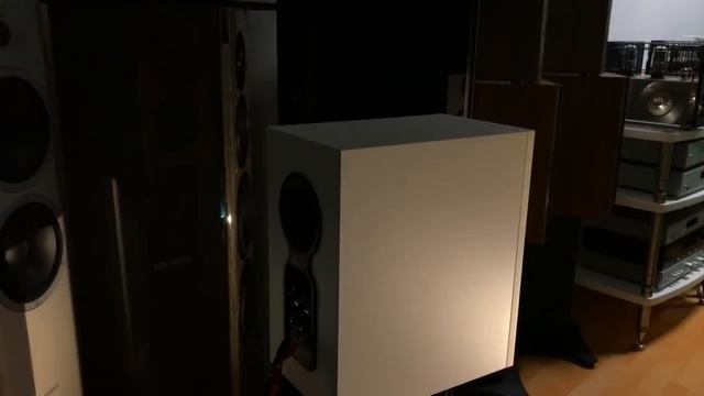 B&W 606 S6 The new budget speaker to beat смотреть онлайн