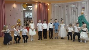 Расписная ложка Лаковая ножка Красной ягоды глазок... Оркестр - Песня Ложкари Подготовительная групп