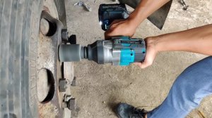 Makita TW001G