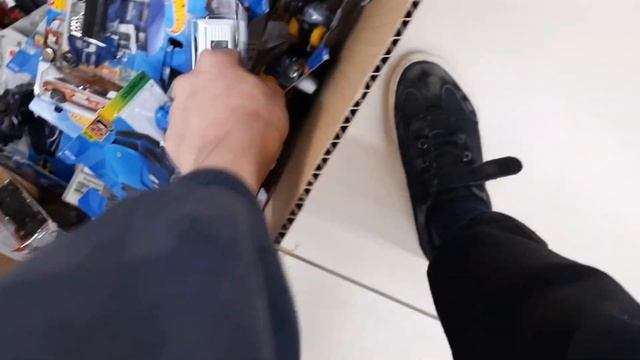 Охота на хот вилс. Выесли много коробок. Нашёл STH 2023?