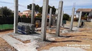Строительство бетонных колонн первого этажа | Сан-Антонио, Испания