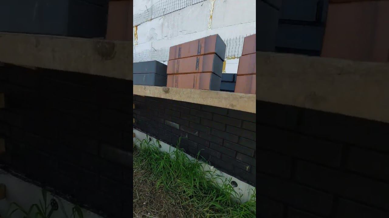 Барнхаус из газобетона,чёрный клинер