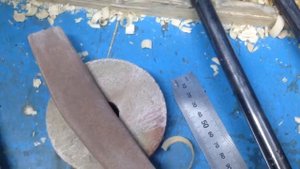 Сделал себе брусочек из того что под ногами лежало