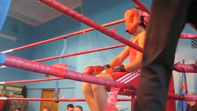 Бой Ильчишин И.- Ганган В. Красный Луч 04 11 16 смотреть онлайн