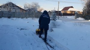 Честнейший первый тест драйв! Электрический снегоуборщик HUTER SGC 2300E. Отзыв в следующем видео.