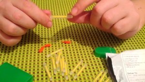 Видео-обзор Светлячки для рыбалки (light stick) с Аliexpress 15 шт/ 1 доллар.