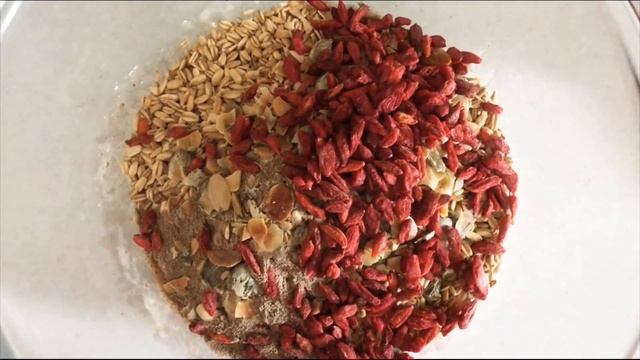 Ореховое печенье с ягодами годжи
