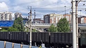 2ЭС6 "СИНАРА", 2ТЭ1164 ‐0338, ЭП1. С грузовым поездом на перегоне Тюмень пассажирская ‐ 2143км.