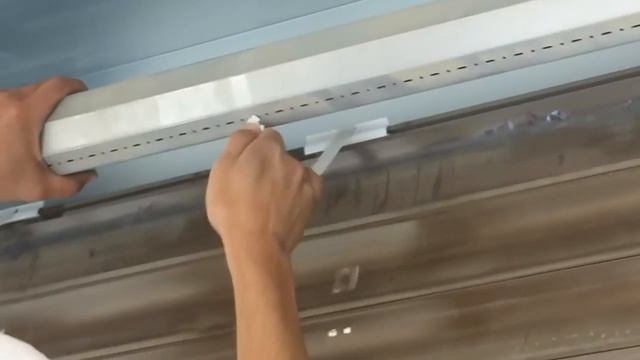 ремонт рольставней гаража   сломалась торсионная пружина поднятия ворот