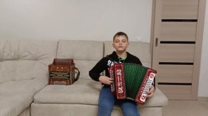 Туманы, туманы верните мне маму. Исполняет: Тусин Никита