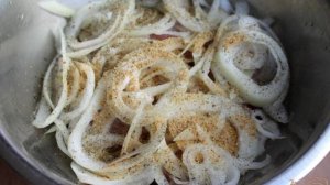 Телячьи ребрышки маринованные с горчицей и луком