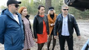 Оригинальное поздравление от друзей на свадьбе