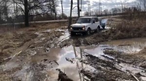 Нива по бездорожью с прицепом??