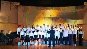 Младший хор «Детство». Муз. А. Петрова, сл. В. Суслова кантата «Мир голубой планете»