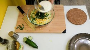 Салат из Капусты/Один из самых вкусных салатов из свежей капусты