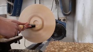 Woodturning a fruit plate