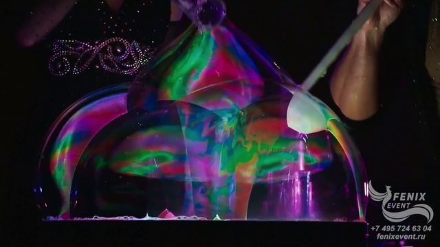 Заказать шоу мыльных пузырей на праздник и корпоратив в Москве - мыльное шоу на свадьбу и юбилей