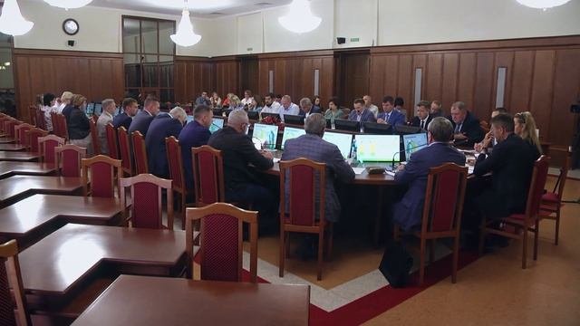 Депутаты Заксобрания Новосибирской области обсудили проблемы обманутых дольщиков
