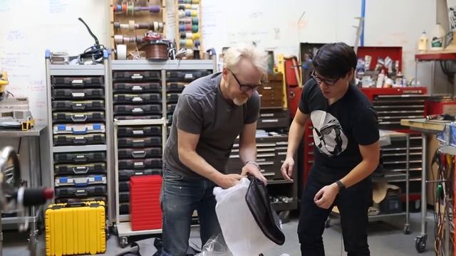Adam Savage's Samurai Armor Costume! смотреть онлайн