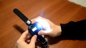Наручные часы фонарик для активного отдыха