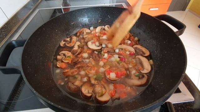 Картошка тушеная с грибами Без мяса В пост. смотреть онлайн