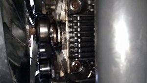 Течь сальника коленвала камминс , замена не снимая морды.