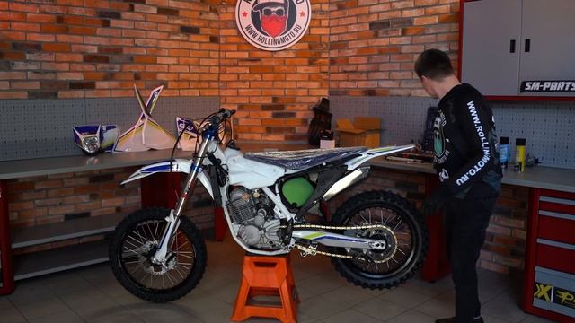 Сборка эндуро мотоцикла GR7 f250 Endoro Lite смотреть онлайн