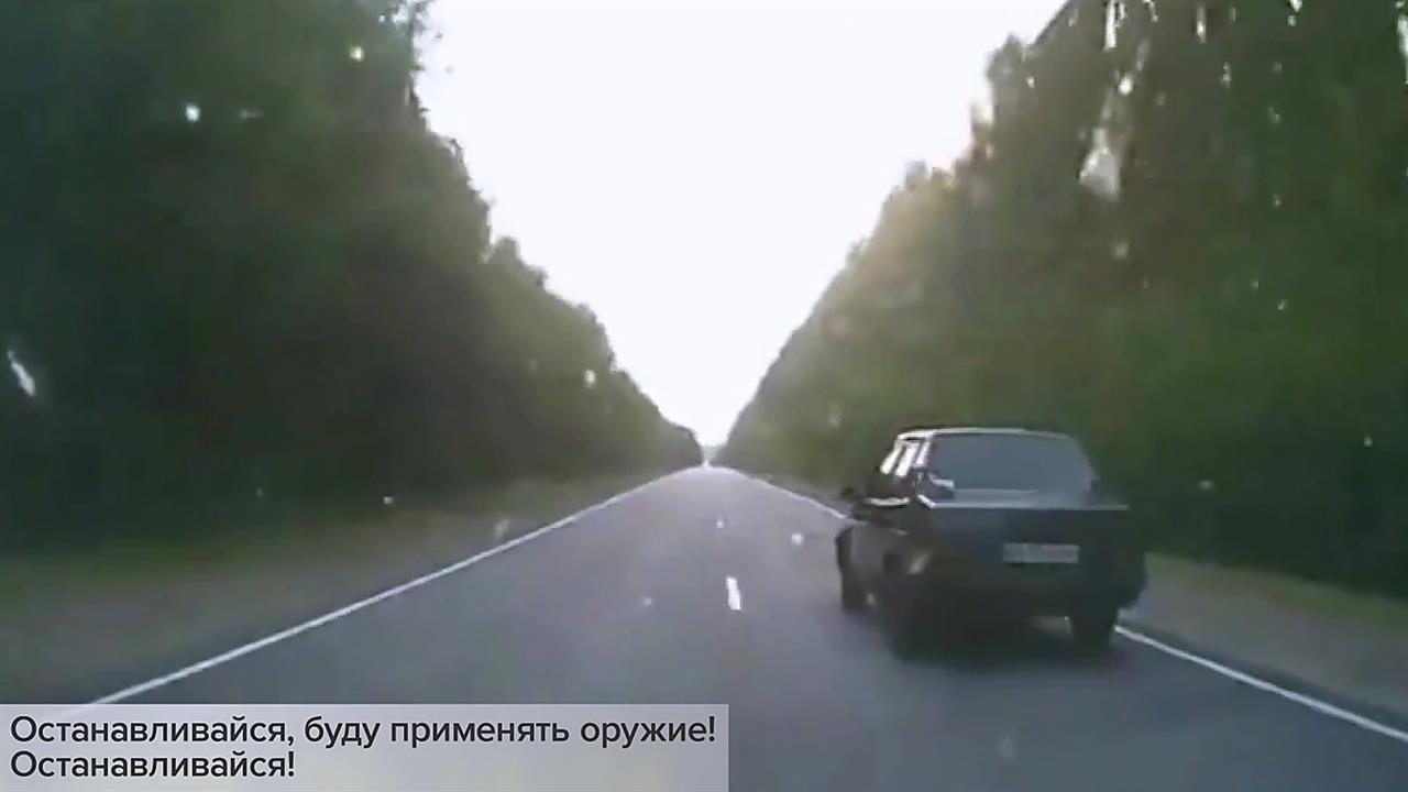 В Воронежской области сотрудники ДПС пытались пойм...го нарушителя, который ехал по встречной полосе