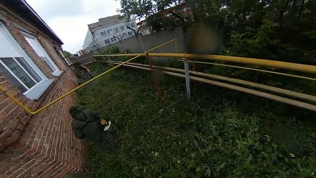 Покос травы на промышленном предприятии. Бензокосы: Hammer Flex MTK52, Champion T523, Hundai z525. смотреть онлайн