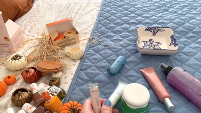 Организация бьюти пространства на прикроватной тумбочке || бьюти осень на тумбочке || бьюти рутина
