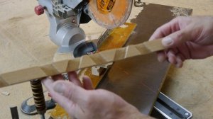 Декоративная решетка из дерева. Decorative panel.