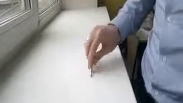 Басы с помощью ручки,карандаша и руки ! смотреть онлайн