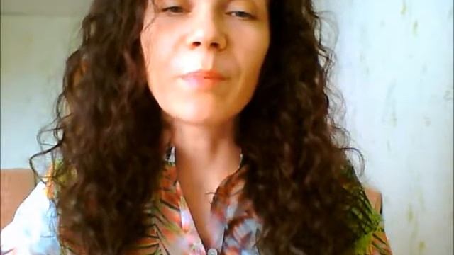 Стихотворение «Душу свет лелеет плавником во мне». Поэт Елена Дэми. смотреть онлайн