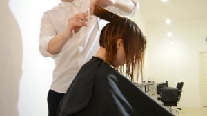 Как стричь или треугольные слои на средней длине "каре"