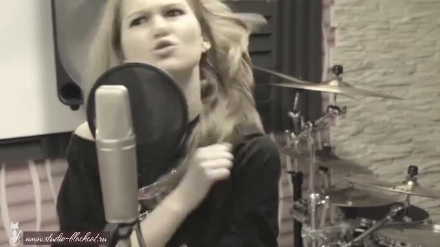 Анна, ученица студии "Black CaT", с песней "Call me when you're sober". Обучение вокалу в Москве смотреть онлайн