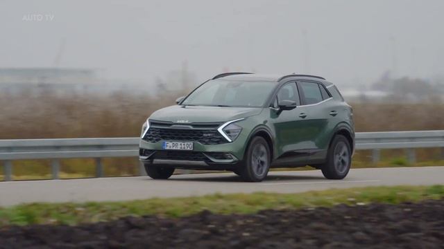 2023 Kia Sportage GT Line Hybrid in Experience Green Design (Extended) смотреть онлайн