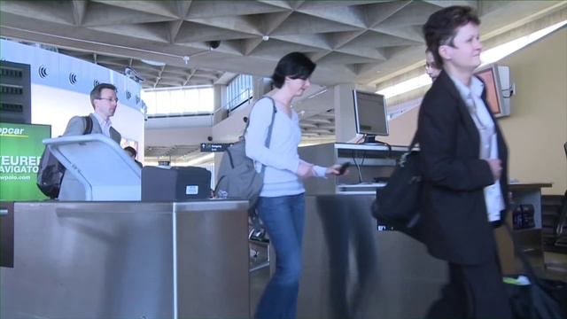 Köln Bonn Airport - Boarding ab in den Flieger смотреть онлайн