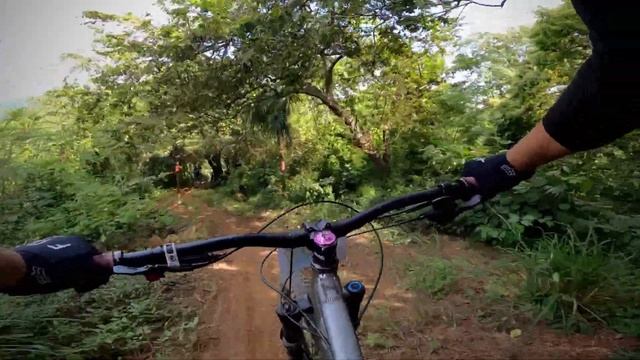 Descenso Octane One Hooner смотреть онлайн