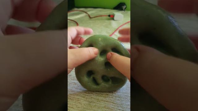 как сделать pop it и Simple dimple из пластилина смотреть онлайн