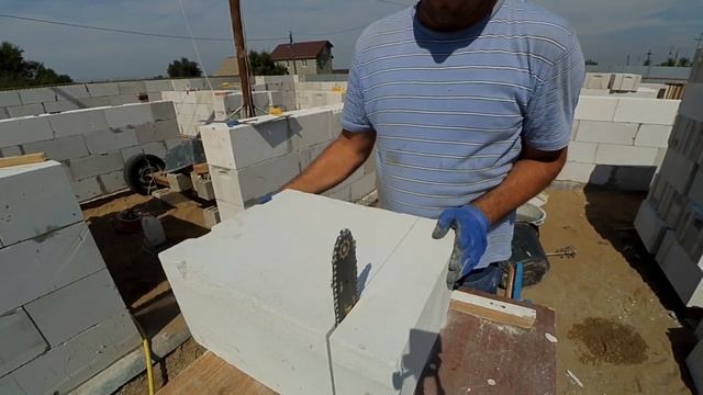 Дом своими руками. Как построить дом и не сорвать спину. Начало. Часть первая смотреть онлайн